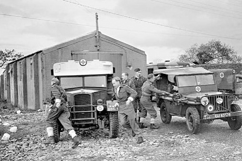 Humber with RAF Mountain Rescue.jpg