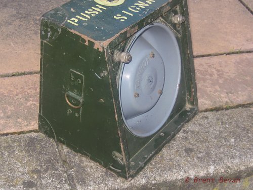 WW2 loudspeaker 04-3416.jpg