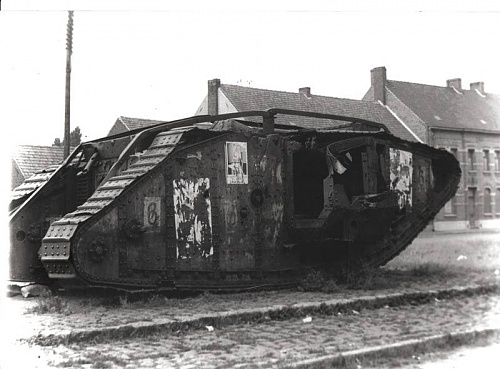 Click image for larger version

Name:	British Tank in the square at Poelcapelle OK.jpg
Views:	0
Size:	53.2 KB
ID:	133370